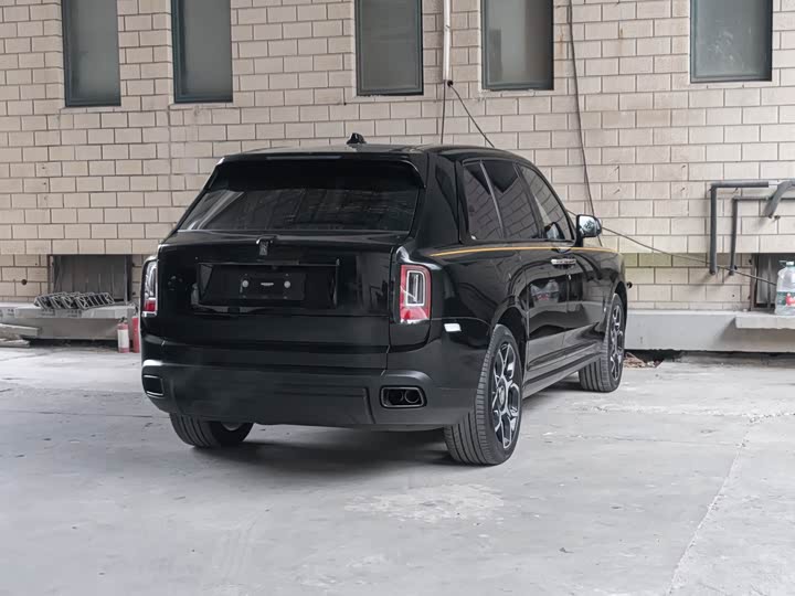 Фото 4 - Rolls-Royce Cullinan