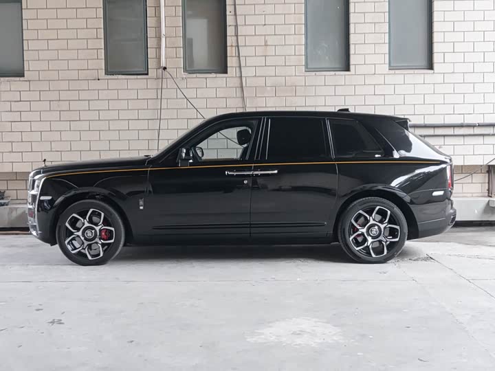 Фото 7 - Rolls-Royce Cullinan