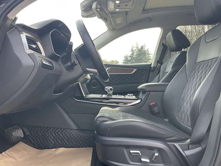 Photo 7 - Hongqi HS7