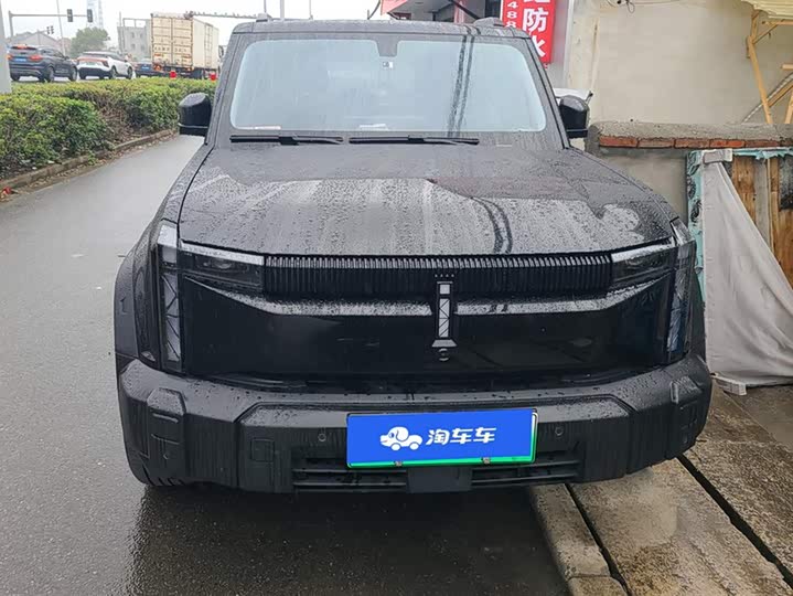 Фото 2 - Chery iCar 03