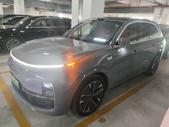 Фото 1 - LiXiang L8