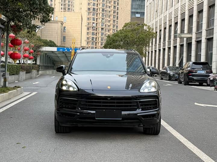 Фото 2 - Porsche Cayenne