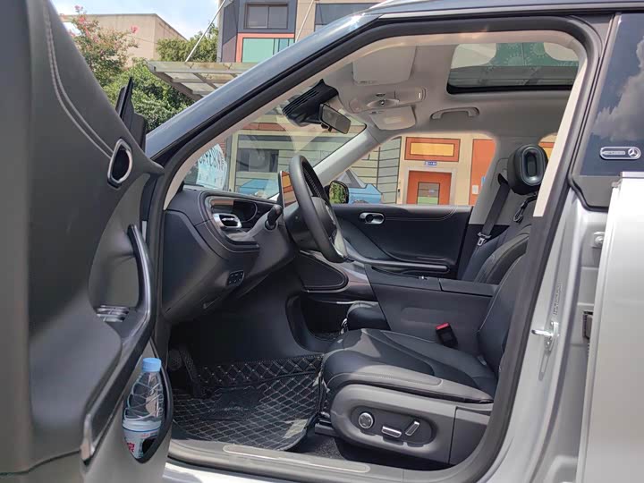 Фото 9 - Smart #1