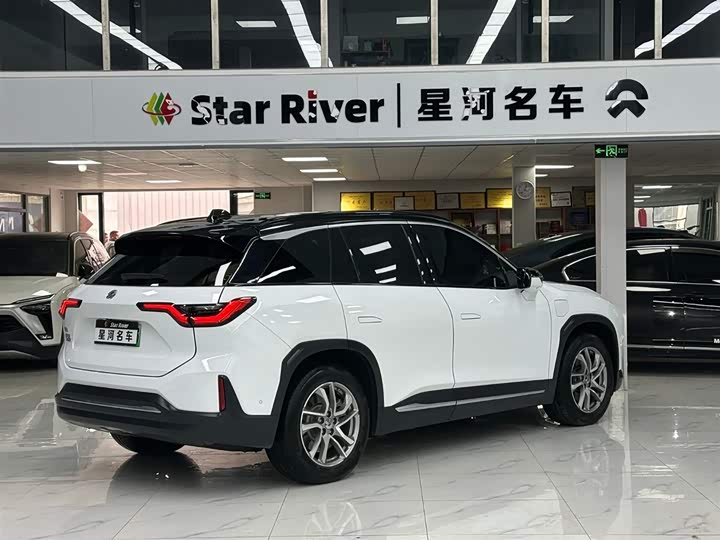 Фото 4 - Nio ES6