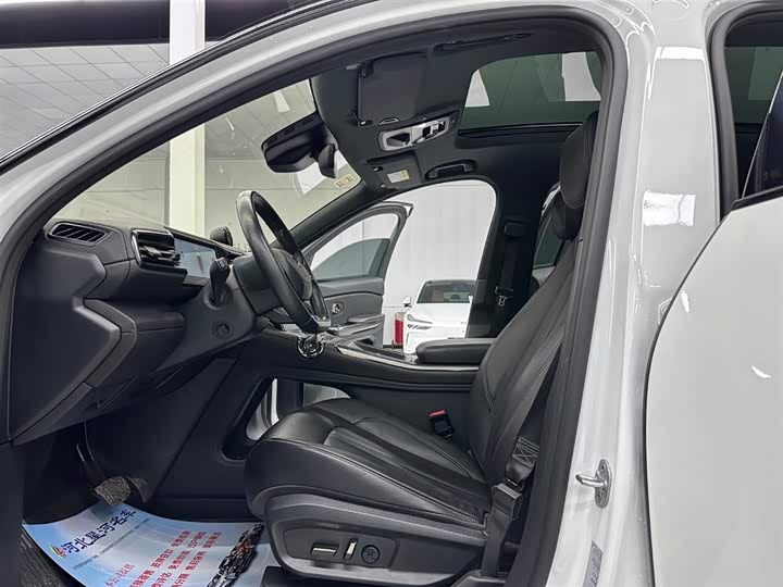 Фото 8 - Nio ES6