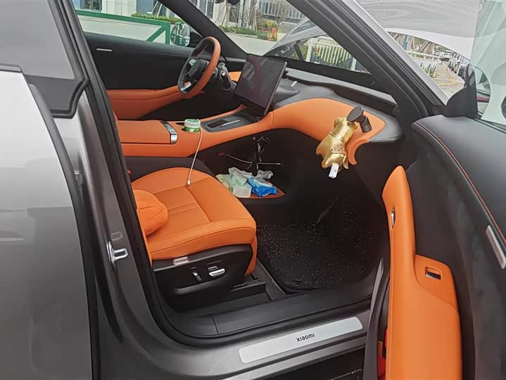 Photo 8 - Xiaomi YU7