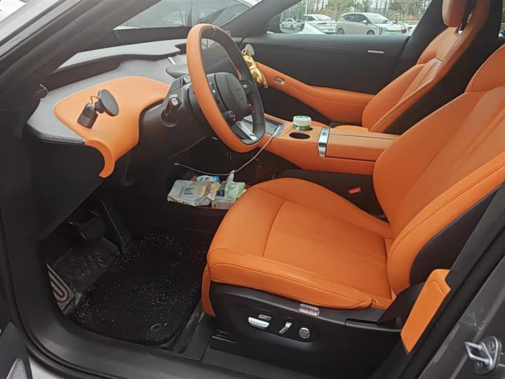 Photo 9 - Xiaomi YU7