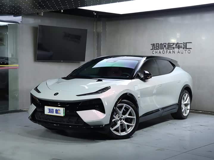 Фото 1 - Lotus Eletre