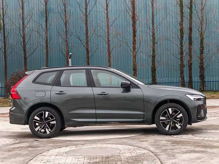 Фото 6 - Volvo XC60