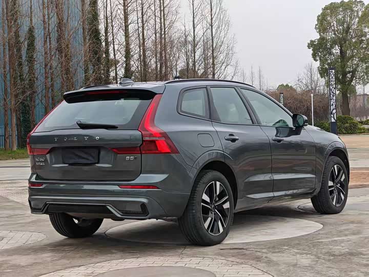 Фото 7 - Volvo XC60