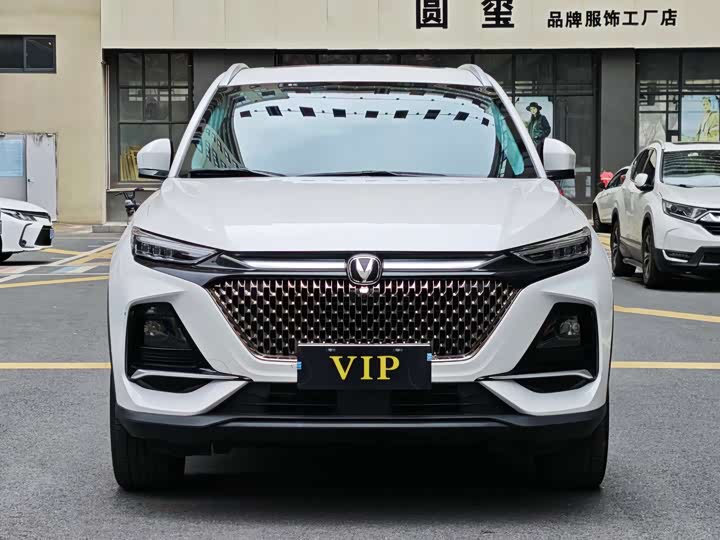 Фото 2 - Changan X7 Plus