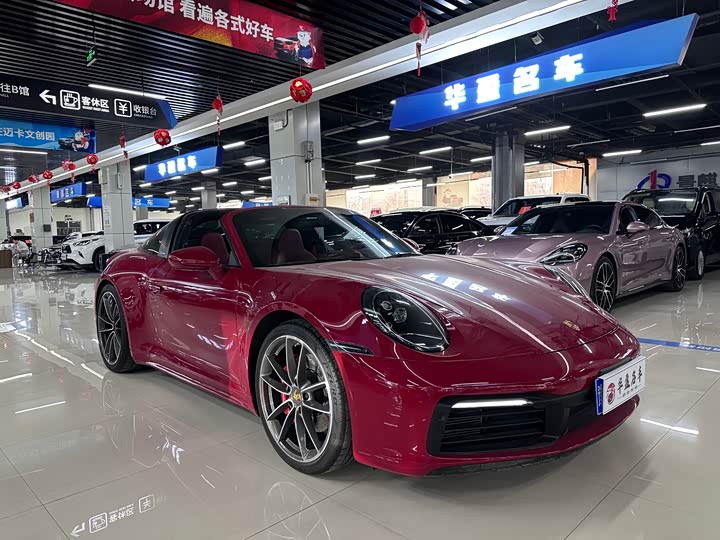 Фото 3 - Porsche 911