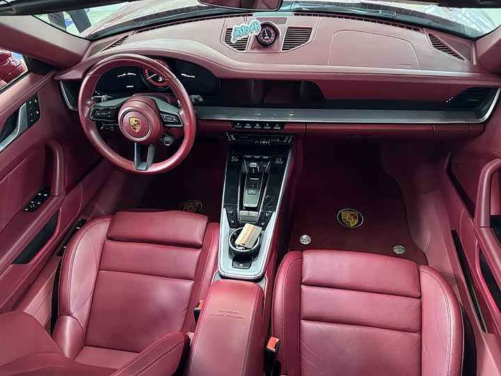 Фото 4 - Porsche 911