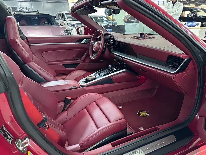 Фото 6 - Porsche 911