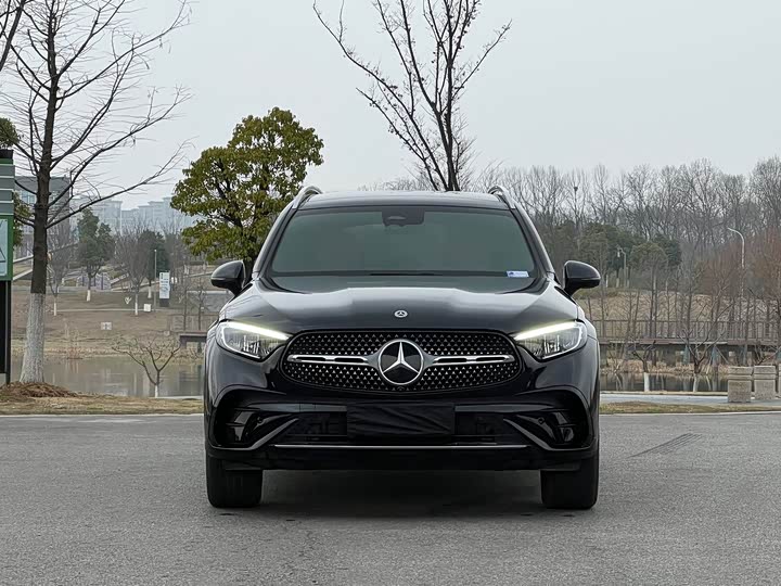 Photo 2 - Mercedes-Benz GLC-Class Hybrid