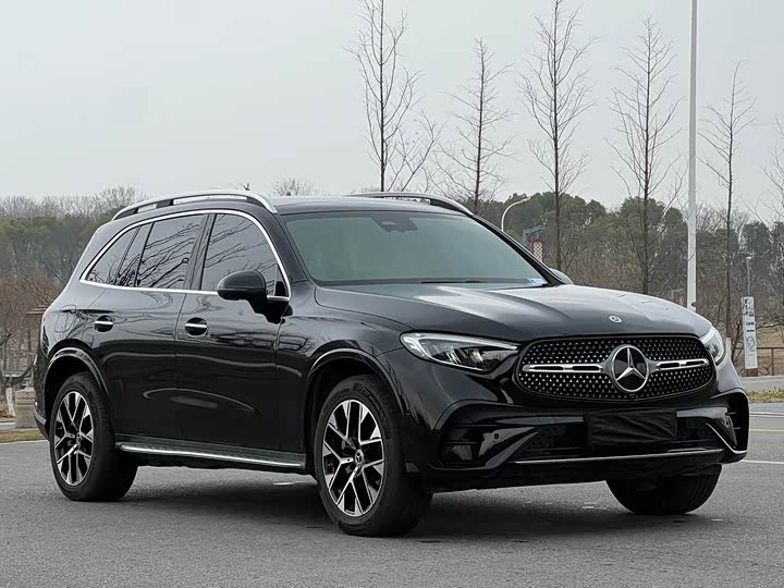 Photo 3 - Mercedes-Benz GLC-Class Hybrid