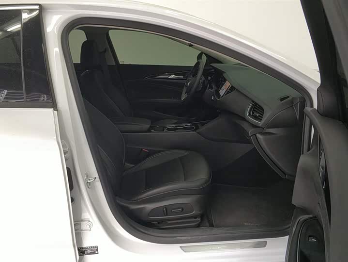 Фото 8 - Buick Regal