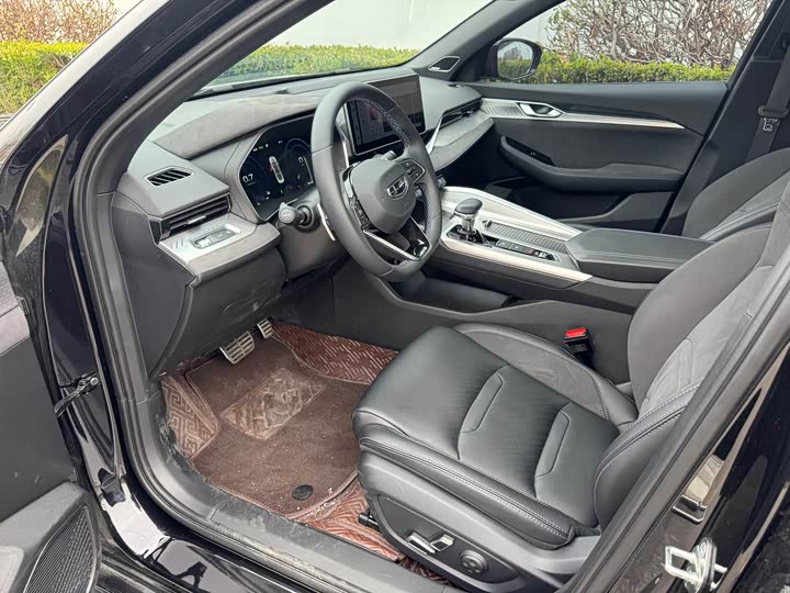 Photo 8 - Geely Preface