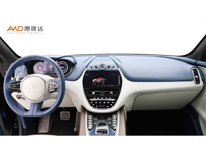 Photo 5 - Aston Martin DBX