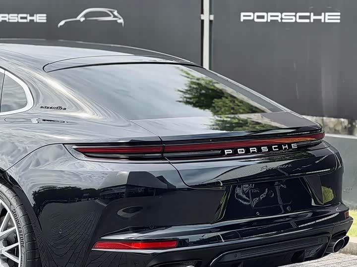 Фото 4 - Porsche Panamera