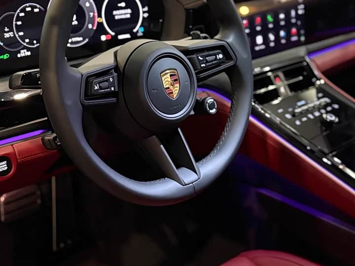 Фото 7 - Porsche Panamera