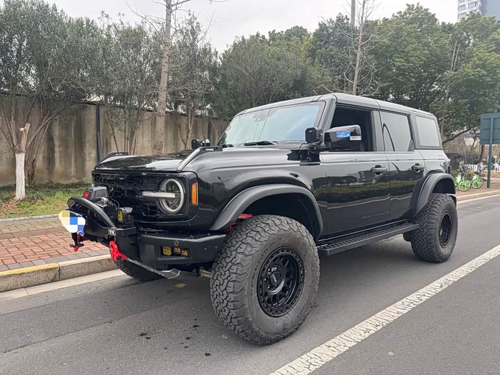 Фото 1 - Ford Bronco