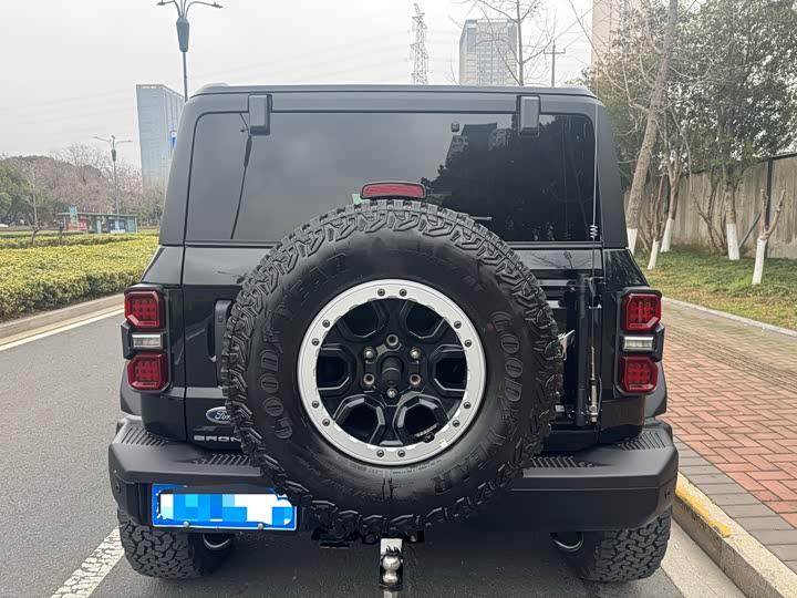 Фото 4 - Ford Bronco