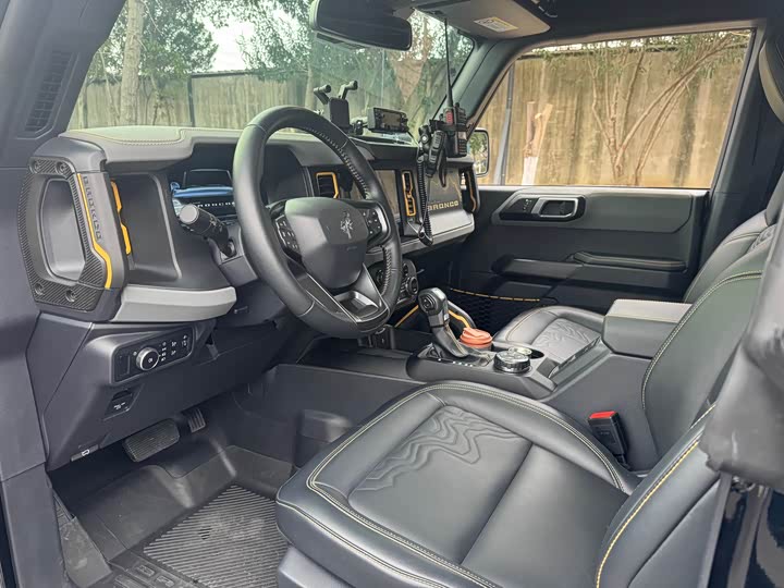 Фото 6 - Ford Bronco