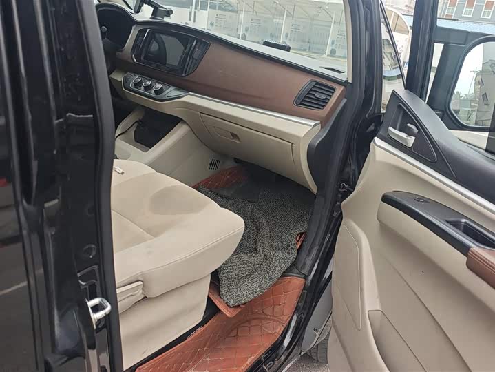 Фото 8 - Dongfeng Forthing Lingzhi M5