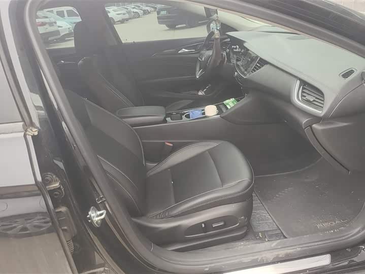 Фото 8 - Buick Regal