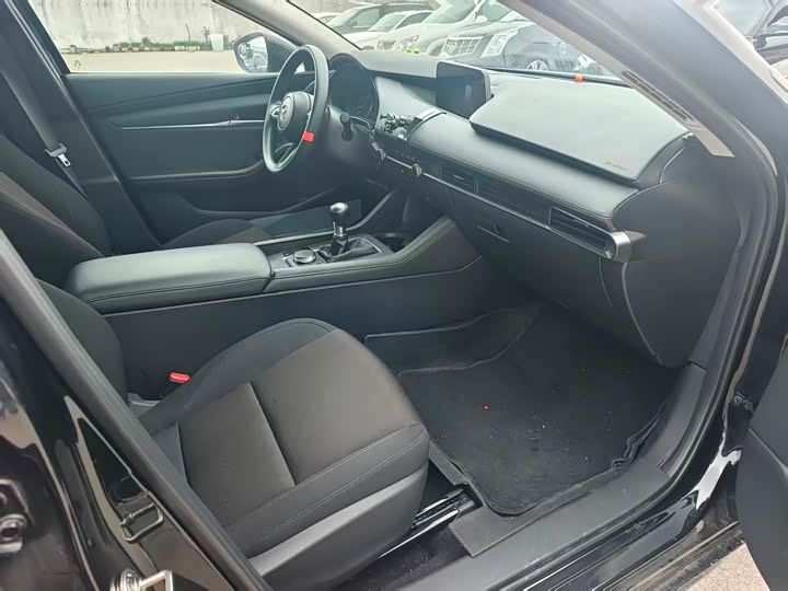 Photo 9 - Mazda 3 (Axela)