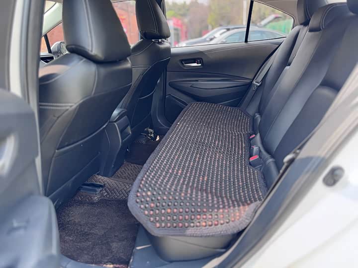 Фото 6 - Toyota Corolla