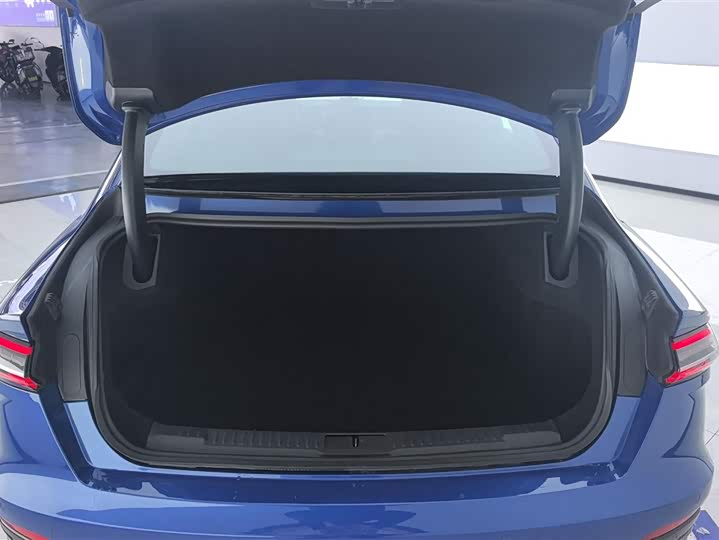 Фото 4 - Lincoln Z (Zephyr)