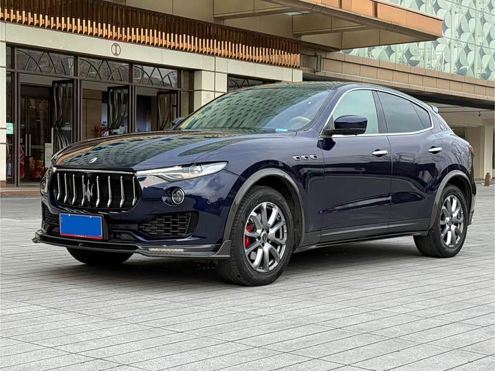 Photo 1 - Maserati Levante