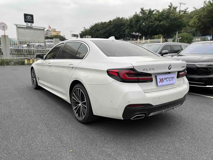 Фото 9 - BMW 5 Series