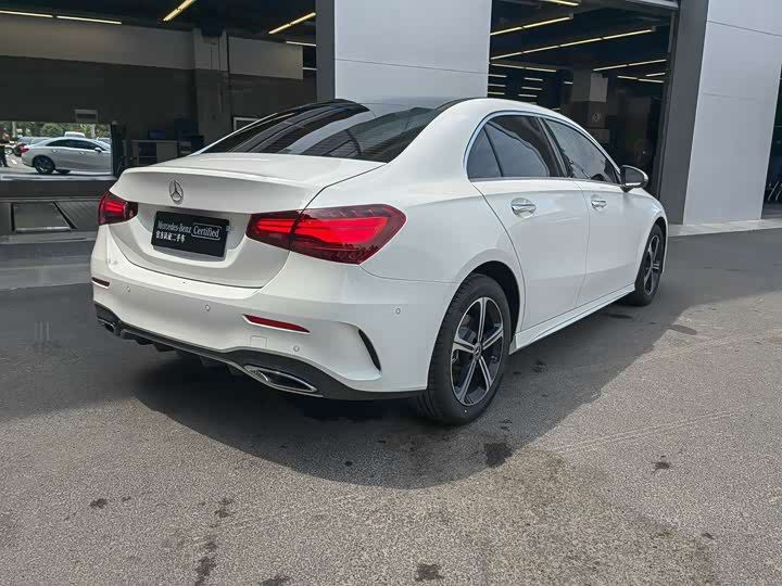 Фото 9 - Mercedes-Benz A-Class