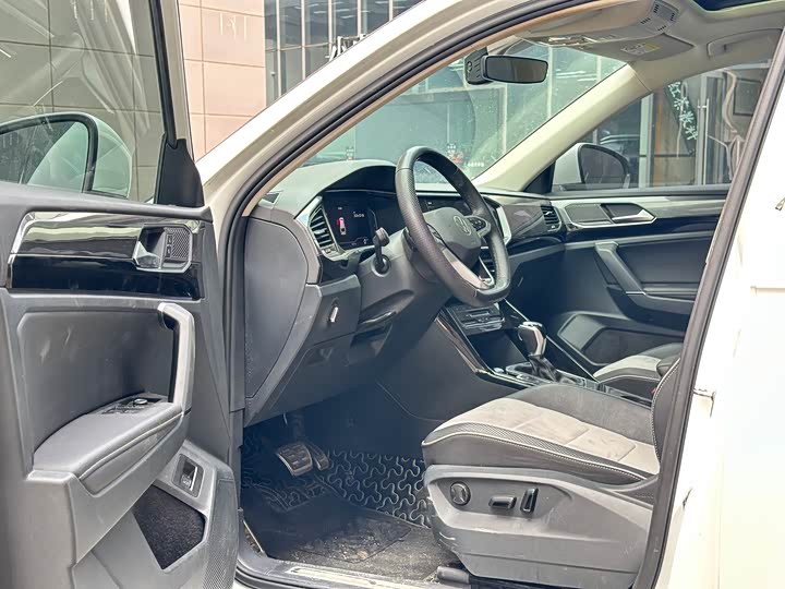 Фото 6 - Volkswagen Tayron X