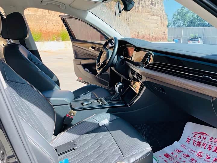 Фото 8 - Volkswagen Passat