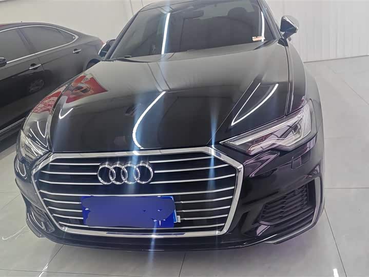 Фото 2 - Audi A6L