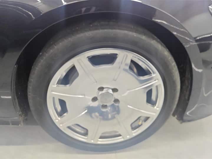 Фото 6 - Audi A6L