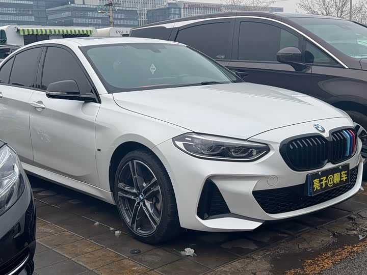 Фото 2 - BMW 1 Series