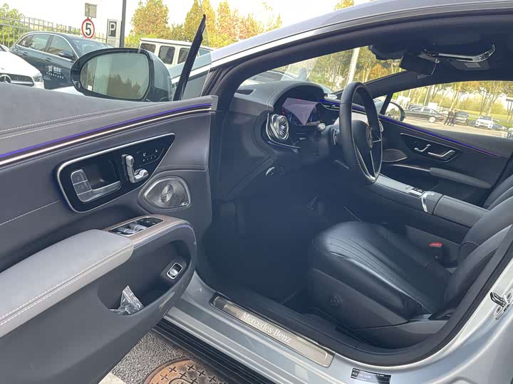 Фото 6 - Mercedes-Benz EQS