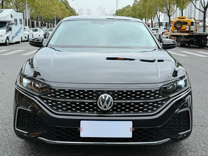 Фото 2 - Volkswagen Passat