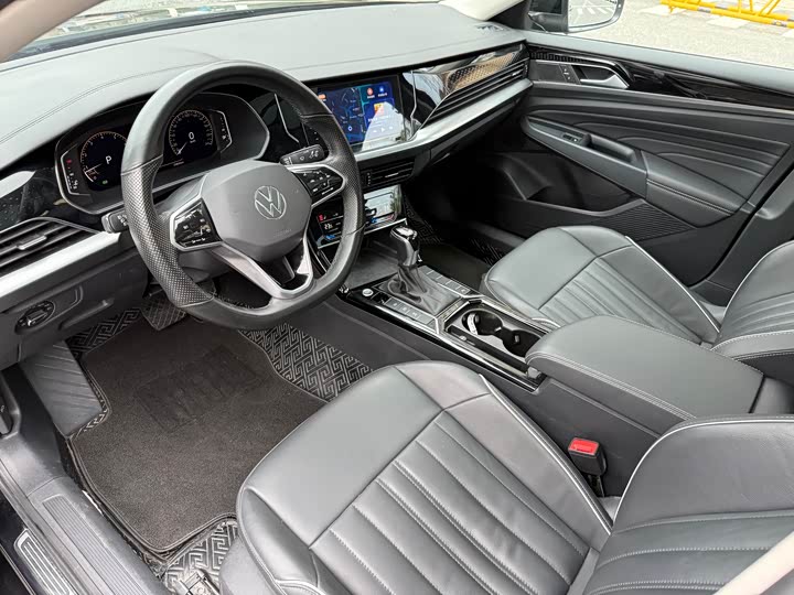 Фото 8 - Volkswagen Passat