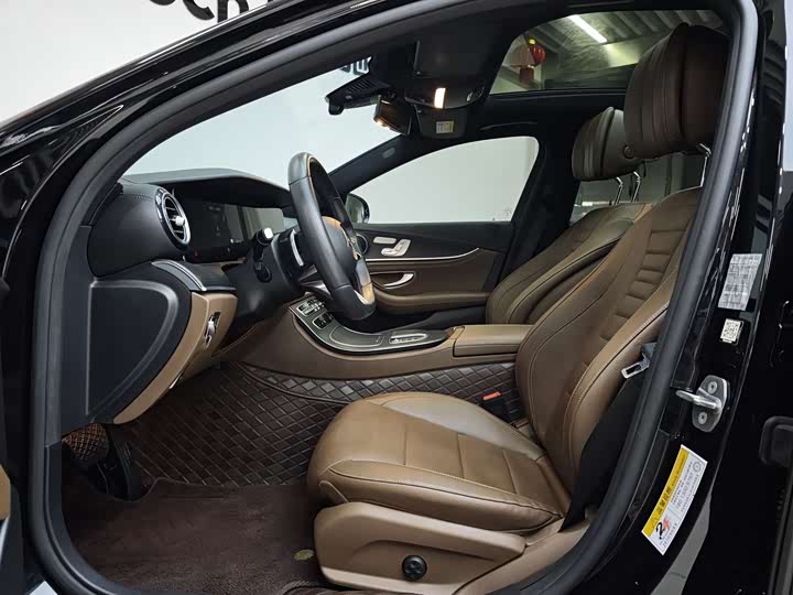 Фото 8 - Mercedes-Benz E-Class Hybrid