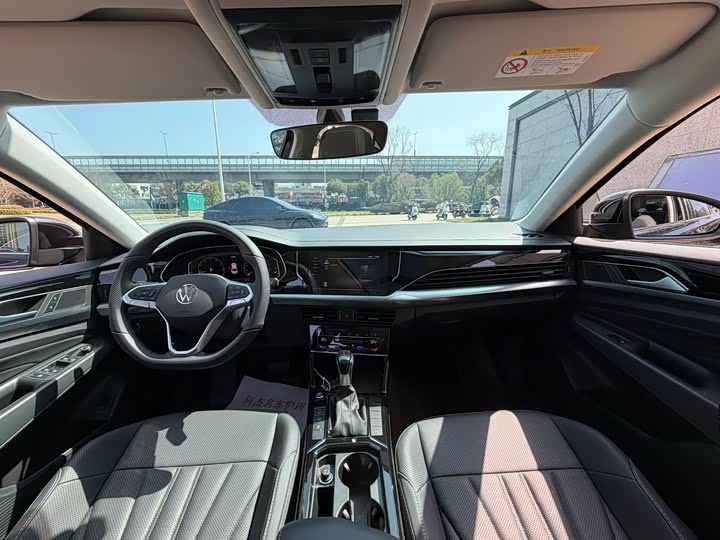 Фото 5 - Volkswagen Passat