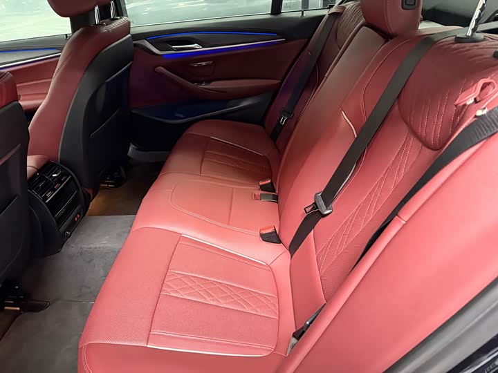 Фото 6 - BMW 5 Series