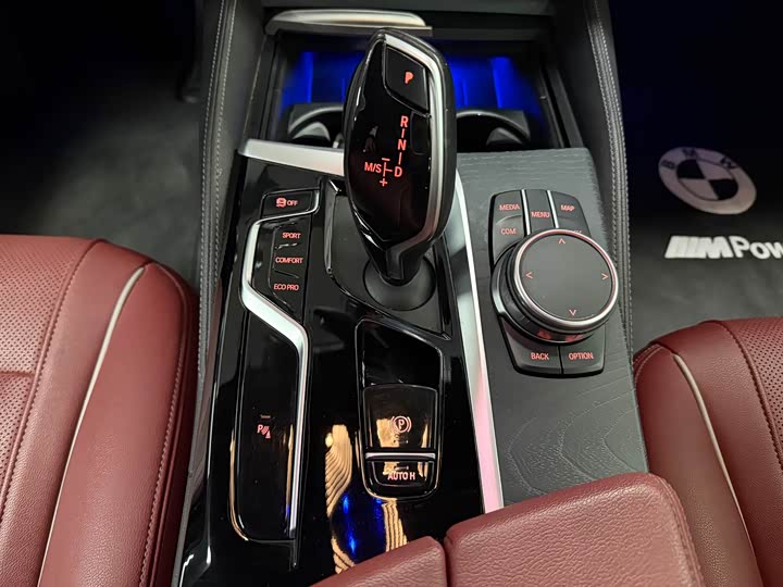 Фото 9 - BMW 5 Series