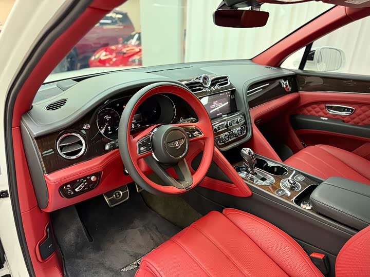 Фото 8 - Bentley Bentayga