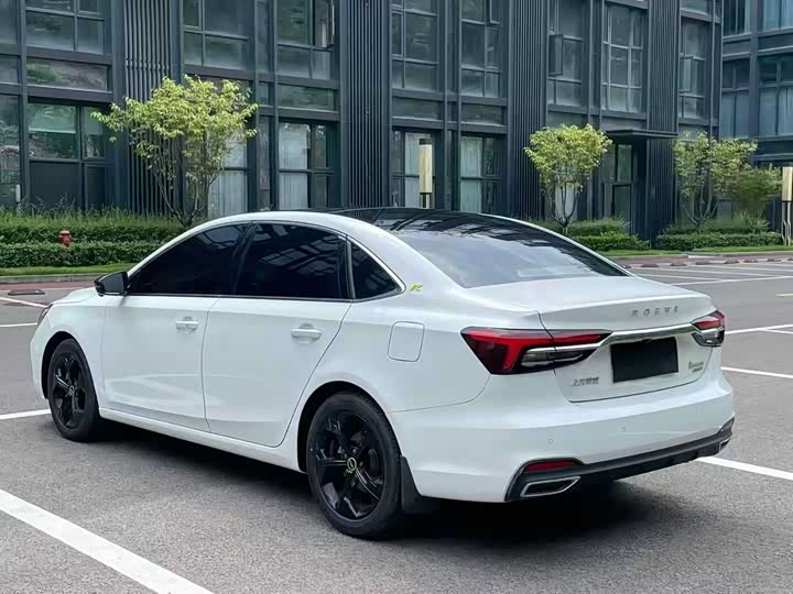 Фото 7 - Roewe i6 Max